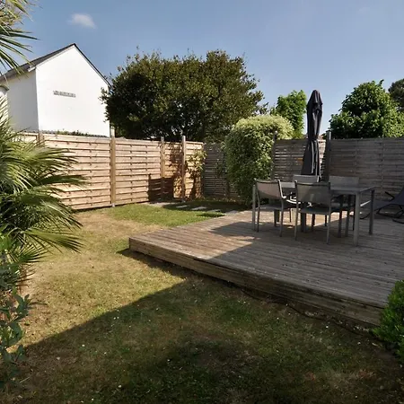 Semesterbostad Petite Maison Avec Jardin Au Coeur De