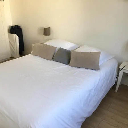 Petite Maison Avec Jardin Au Coeur De Semesterbostad